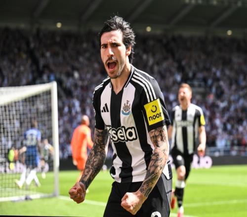 周五,英足总杯焦,点战,最大博彩平台,在线博彩,顶级博彩网站,体育博彩,真人赌场,博彩平台排名,高赔率博彩